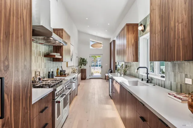 $2,395,000 | 216 1st Street East, Sonoma, CA 95476