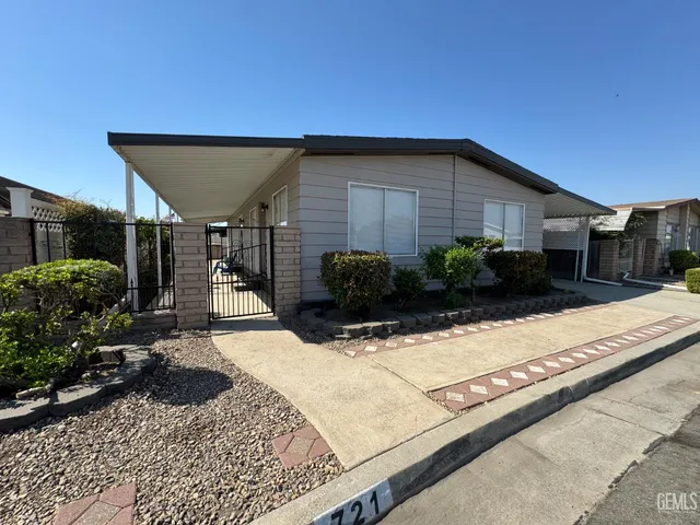 a view of a house with a roof