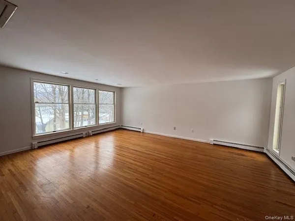 $3,600 | 46 Midland Avenue, Central Valley, NY 10917