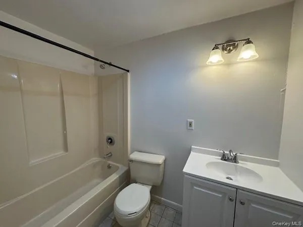 $3,600 | 46 Midland Avenue, Central Valley, NY 10917
