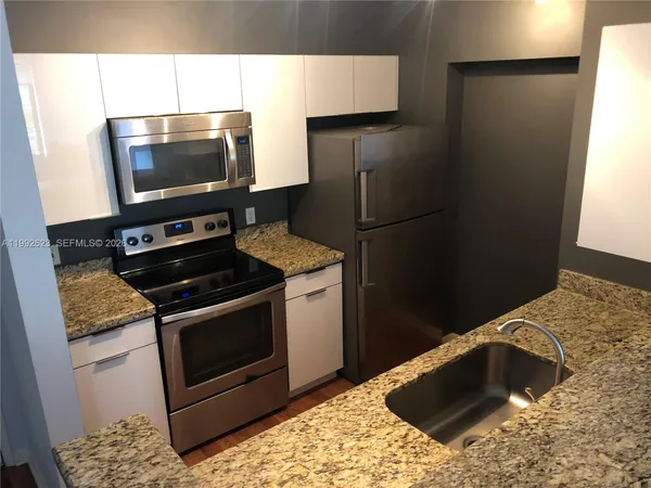 $255,000 | 1900 Van Buren Street, Unit 411B, Hollywood, FL 33020