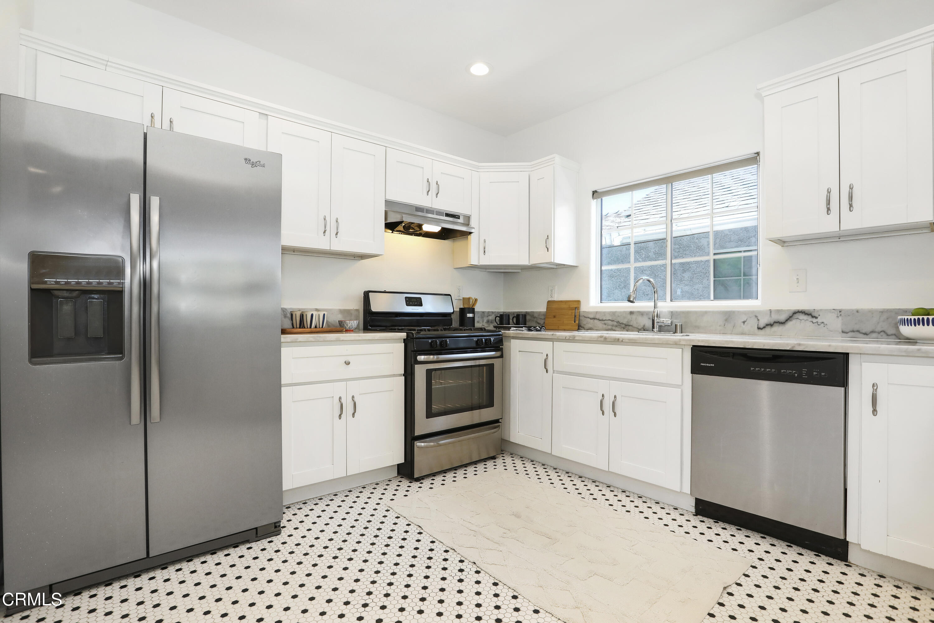 5136 Stratford Road Highland Park, CA 90042 - Photo 8 of 30 18