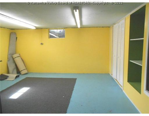 134 County Road 21/20 Ripley, WV 25271 - Photo 15 of 16 Den/Family/Great Room.