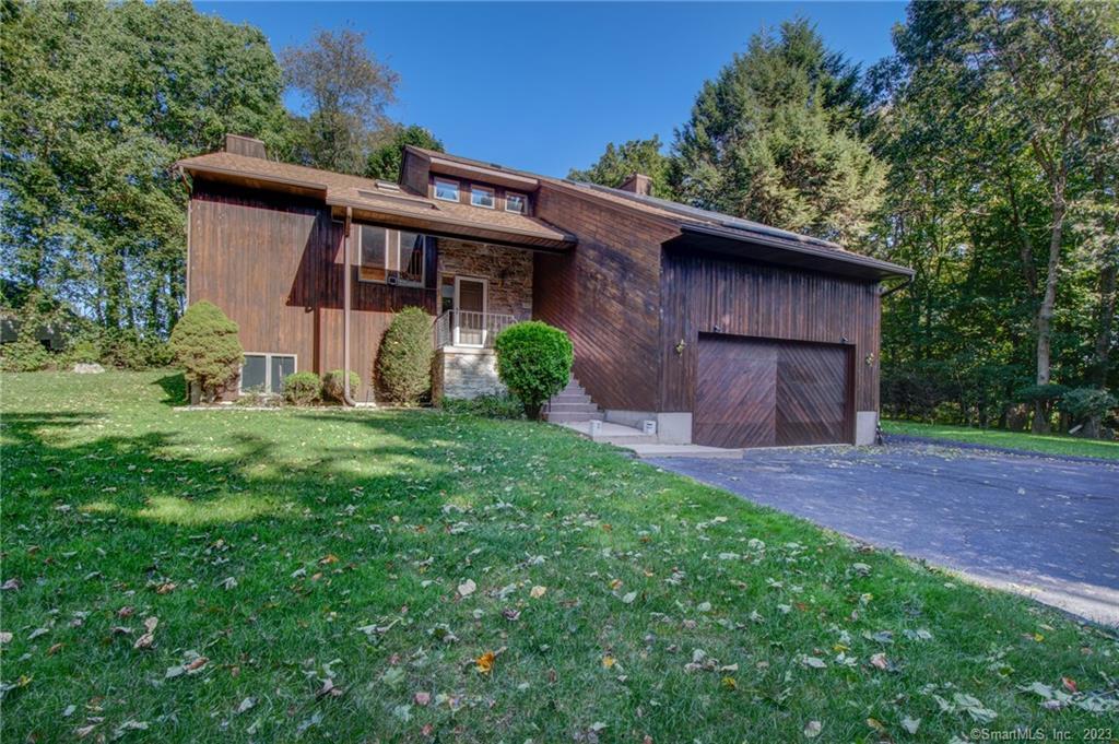 300 Spindle Hill Road, Wolcott, CT 06716 Compass