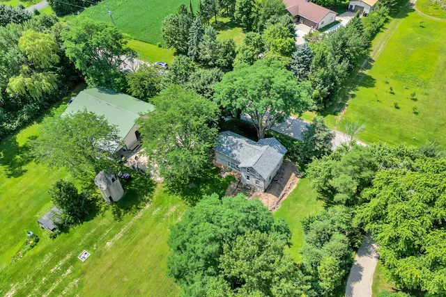 $1,100,000 | 6386 Alpine Drive, Addison, WI 53095