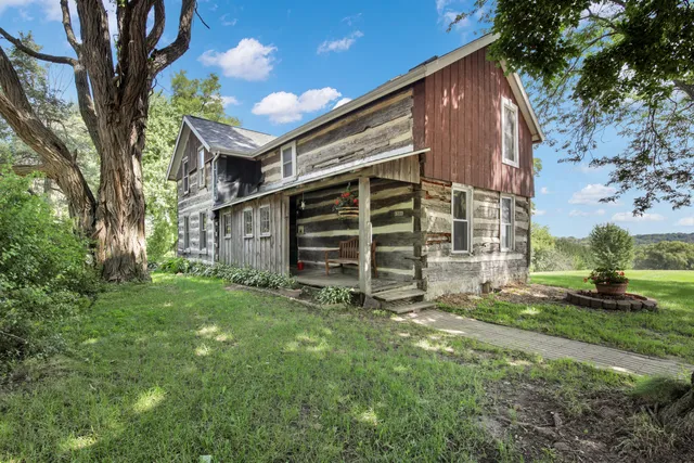 $1,100,000 | 6386 Alpine Drive, Addison, WI 53095