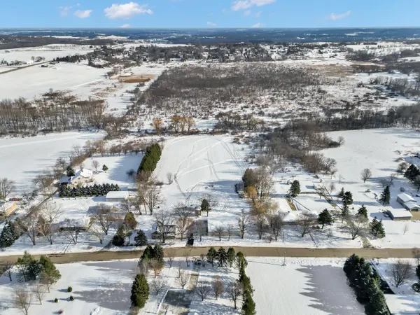 $1,100,000 | 6386 Alpine Drive, Addison, WI 53095