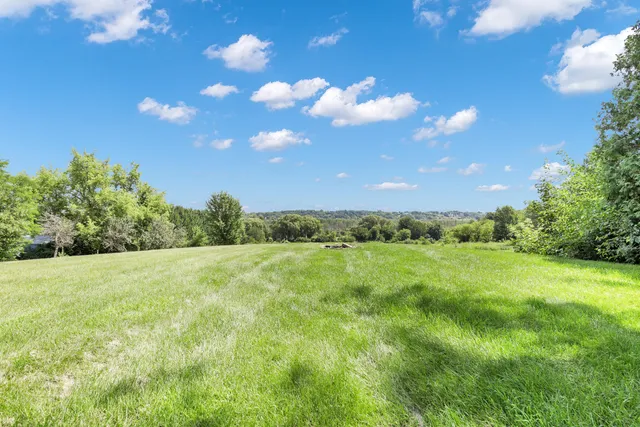 $1,100,000 | 6386 Alpine Drive, Addison, WI 53095