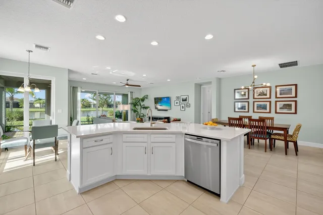 $674,900 | 11742 Southwest Sailfish Isles Way, Port St. Lucie, FL 34987