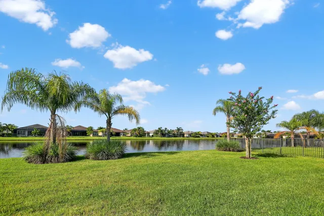 $674,900 | 11742 Southwest Sailfish Isles Way, Port St. Lucie, FL 34987