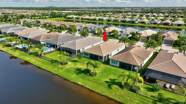 $674,900 | 11742 Southwest Sailfish Isles Way, Port St. Lucie, FL 34987
