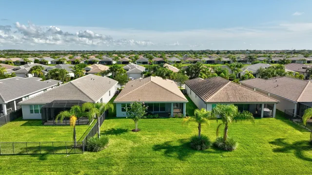 $674,900 | 11742 Southwest Sailfish Isles Way, Port St. Lucie, FL 34987