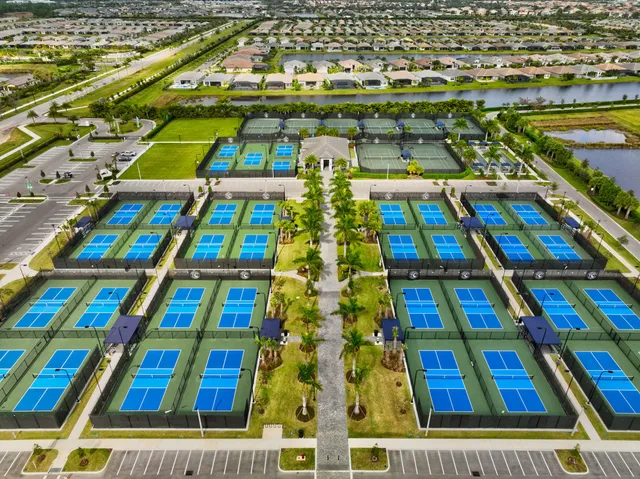 $674,900 | 11742 Southwest Sailfish Isles Way, Port St. Lucie, FL 34987