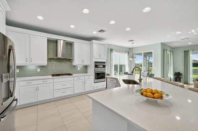 $674,900 | 11742 Southwest Sailfish Isles Way, Port St. Lucie, FL 34987