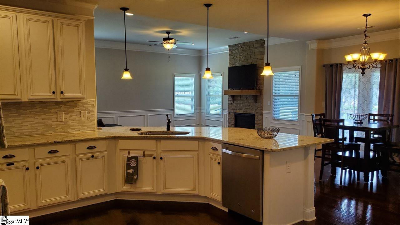 301 Angeline Way Simpsonville, SC 29681 - Photo 10 of 29 Gallery Image 10