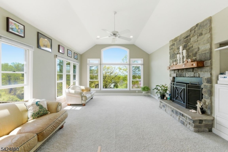 19 Allerton Road Lebanon, NJ 08833 - Photo 13 of 40