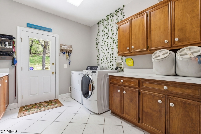19 Allerton Road Lebanon, NJ 08833 - Photo 17 of 40