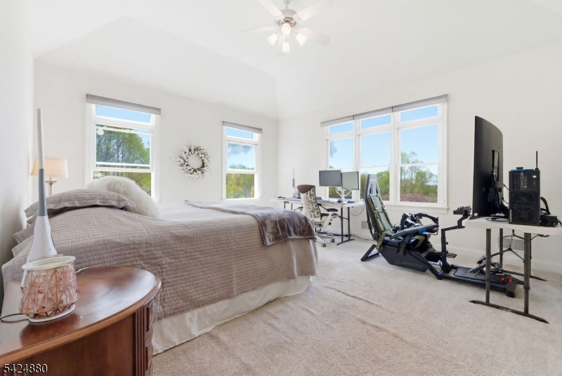19 Allerton Road Lebanon, NJ 08833 - Photo 18 of 40