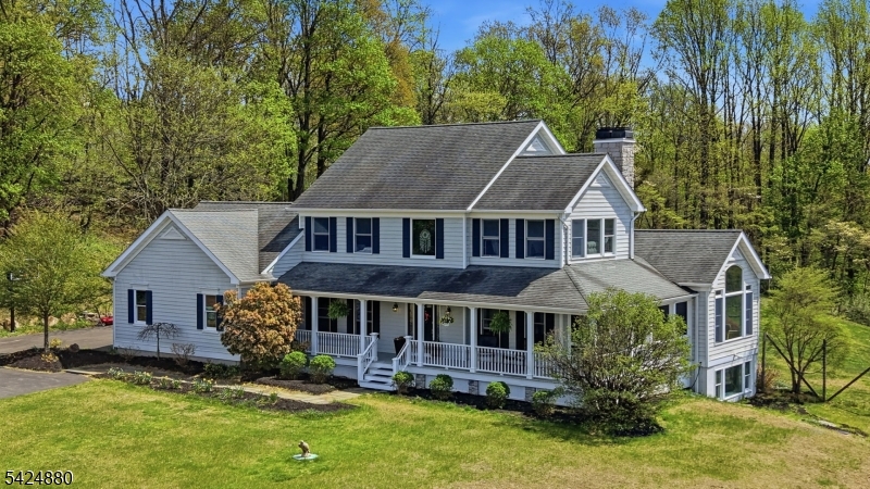 19 Allerton Road Lebanon, NJ 08833 - Photo 2 of 40