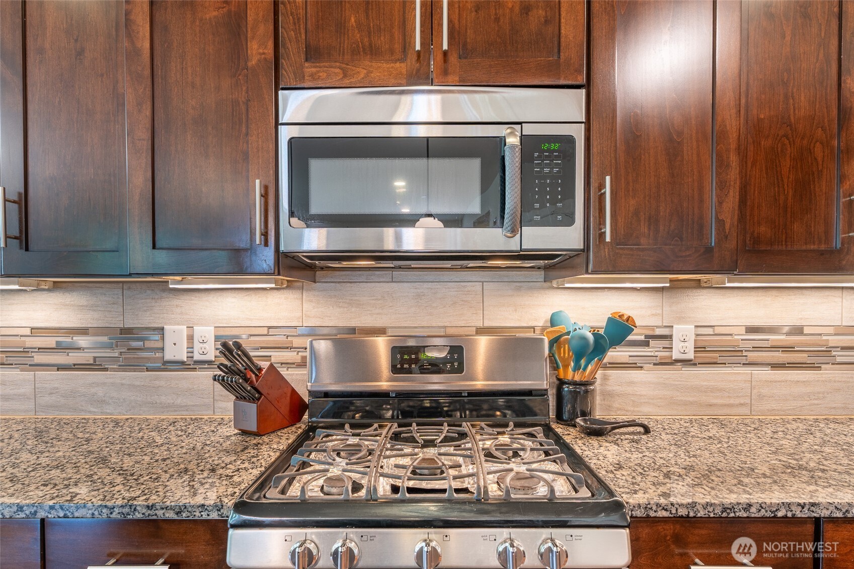 2405 196th Place Southeast Bothell, WA 98012 - Photo 14 of 39 Gallery Image 14