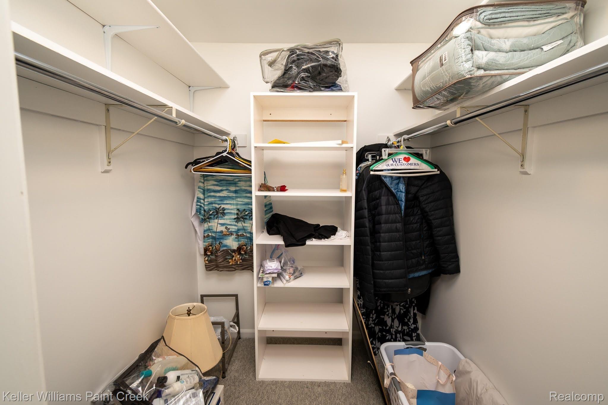 5225 Darby Circle Rochester, MI 48306 - Photo 21 of 39 Large walk in closet!
