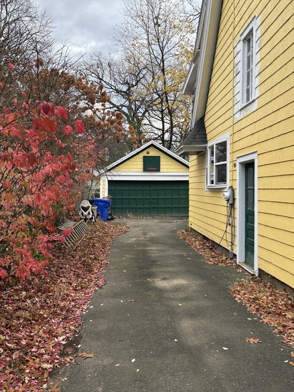 67 Perkins Street Springfield, MA 01118 - Photo 2 of 3