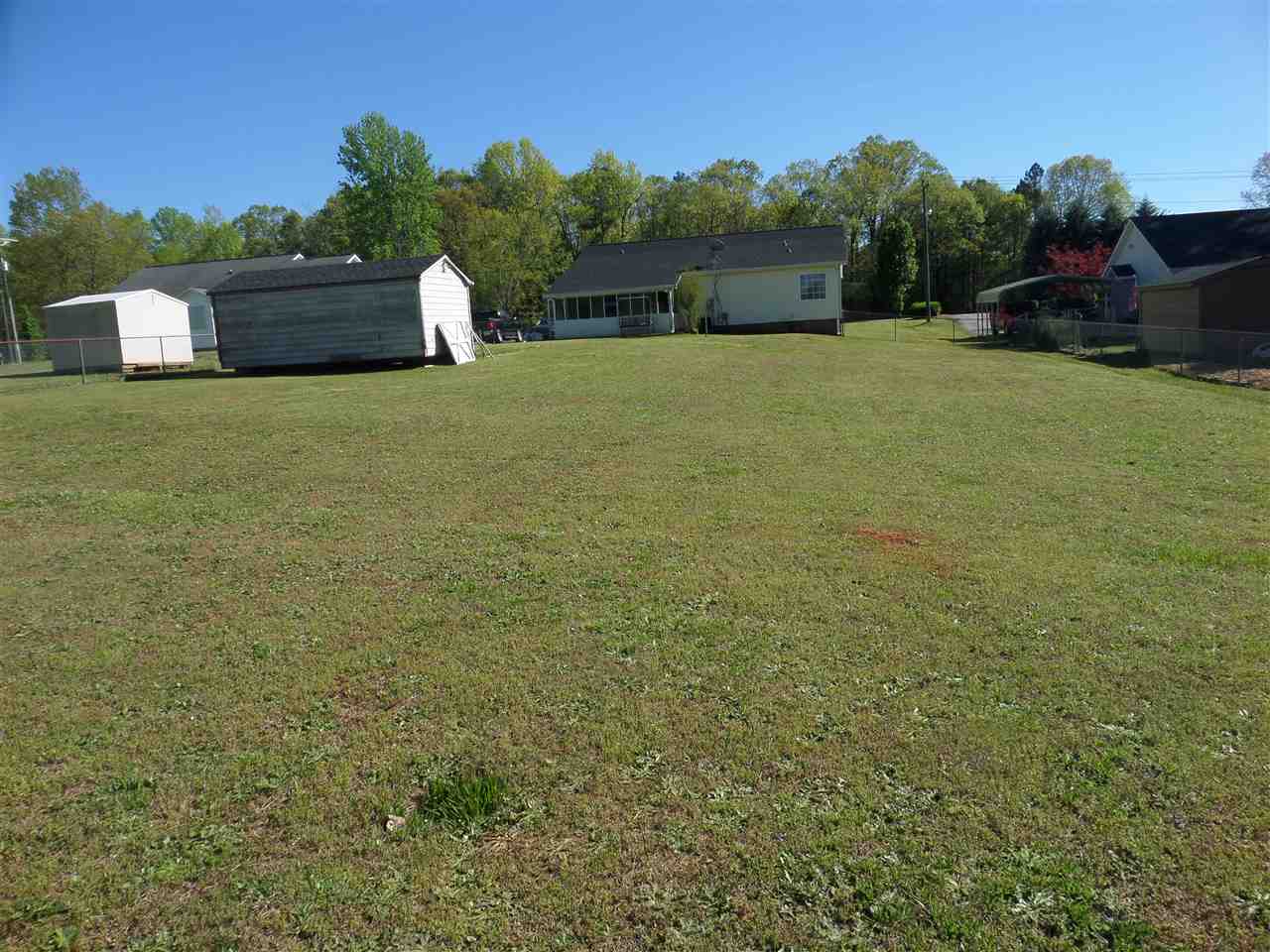 4471 Cross Anchor Road Enoree, SC 29335 - Photo 14 of 16