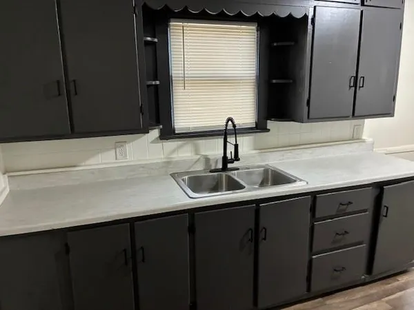 $245,000 | 1512 West College Street, Independence, MO 64050