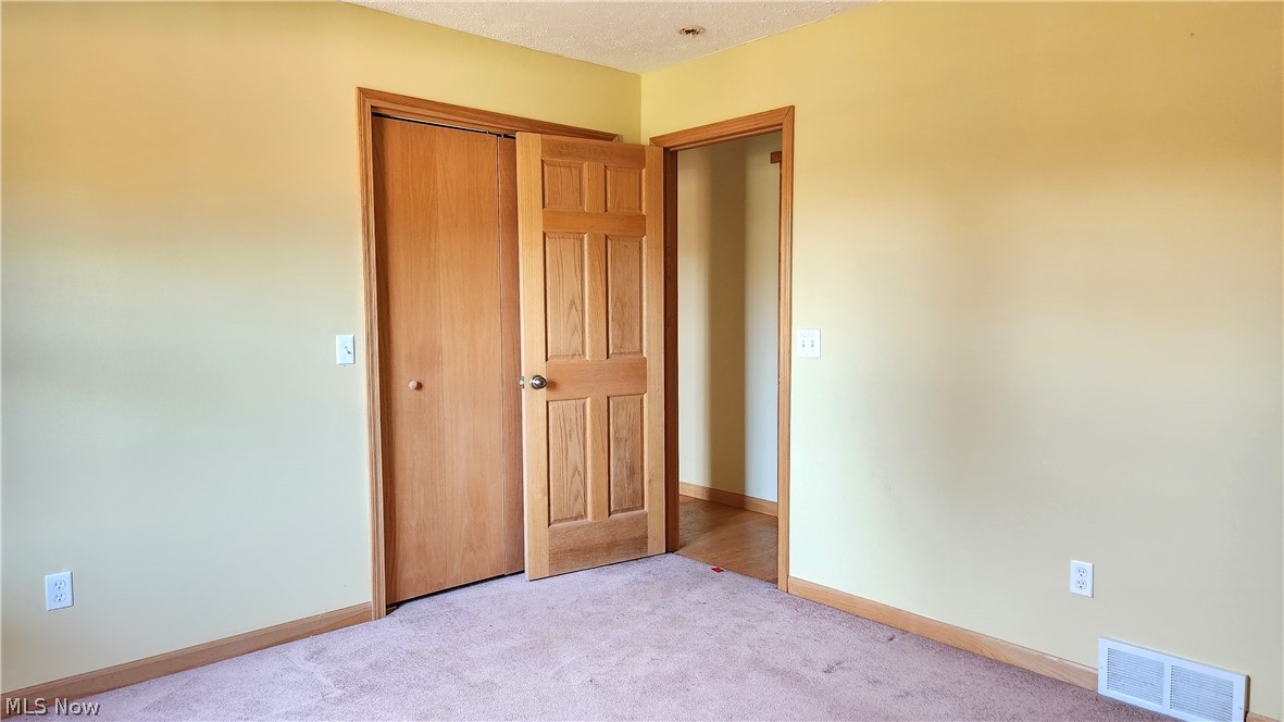 1104 North County Line Road Geneva, OH 44041 - Photo 13 of 29