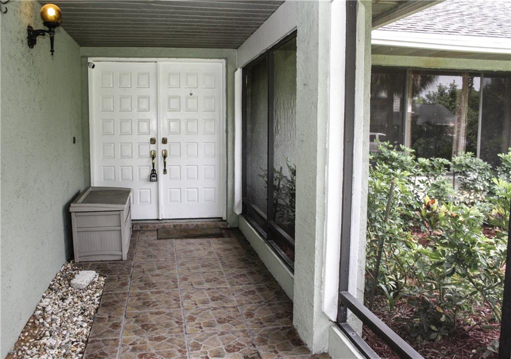 1674 Southwest College Street Stuart, FL 34997 - Photo 3 of 37 Gallery Image 3