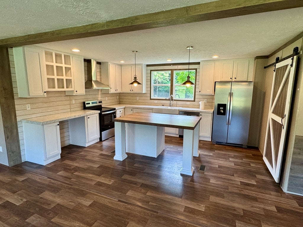 3052 Pipers Gap Road Galax, VA 24333 - Photo 11 of 36 Gallery Image 11