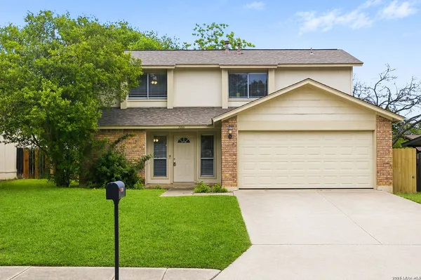 $1,700 | 7266 Shadow Ridge, San Antonio, TX 78250