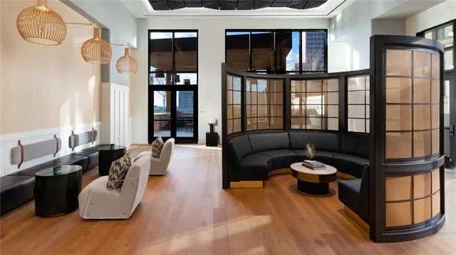 $2,650 | 161 Peachtree Center Avenue Northeast, Unit PH1X1, Atlanta, GA 30303