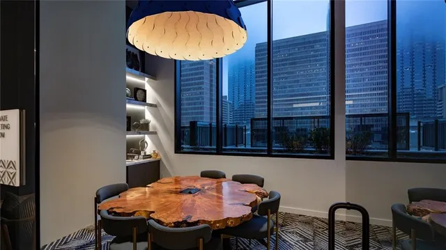 $2,650 | 161 Peachtree Center Avenue Northeast, Unit PH1X1, Atlanta, GA 30303