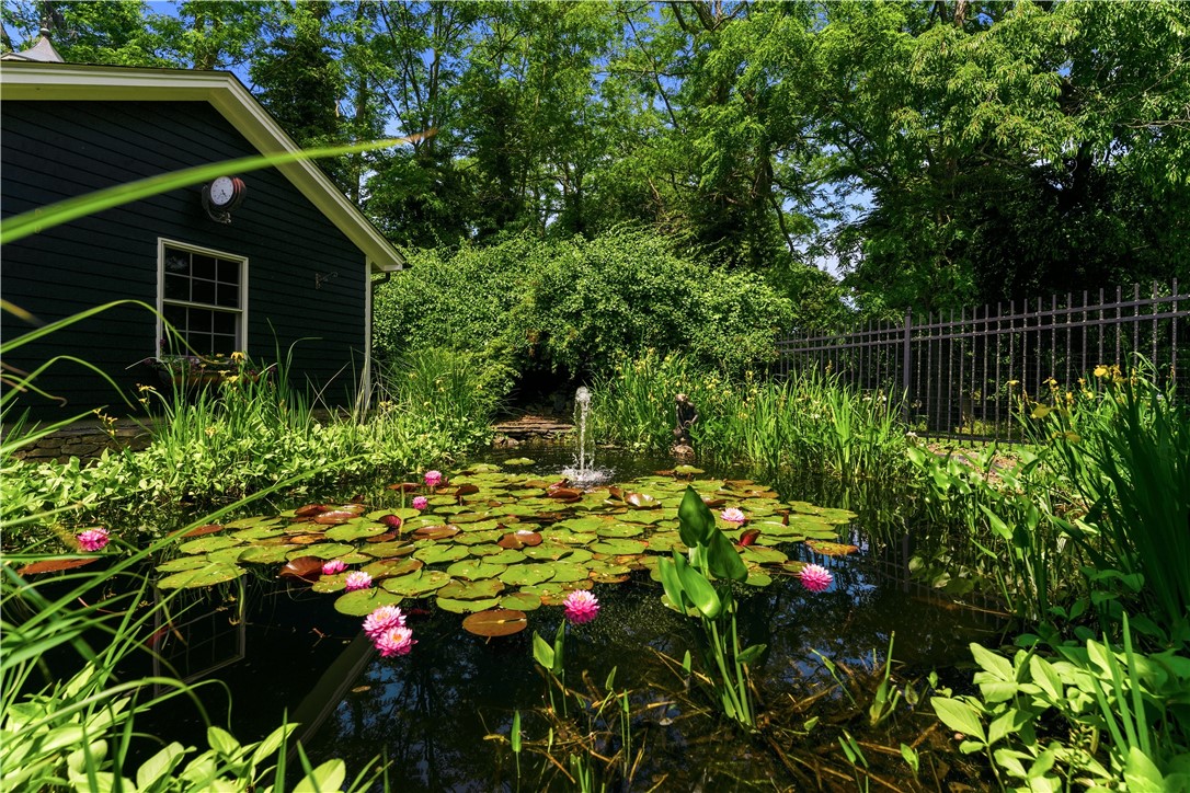 198 Poppasquash Road Bristol, RI 02809 - Photo 14 of 48