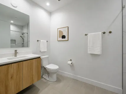 $1,100,000 | 305 South Racine Avenue, Unit 6B, Chicago, IL 60607