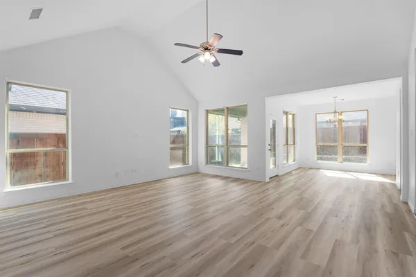 $3,500 | 503 Upper Falls Lane, Mansfield, TX 76063