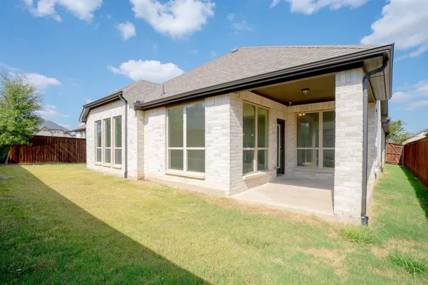 $3,500 | 503 Upper Falls Lane, Mansfield, TX 76063
