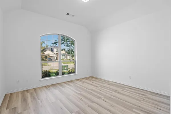 $3,500 | 503 Upper Falls Lane, Mansfield, TX 76063