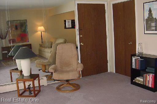 4917 Crooks Road, Unit J3 Royal Oak, MI 48073 - Photo 5 of 17 Entry