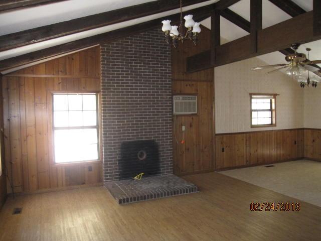 592 Clax Branch Road Loretto, TN 38469 - Photo 5 of 18 Gallery Image 5