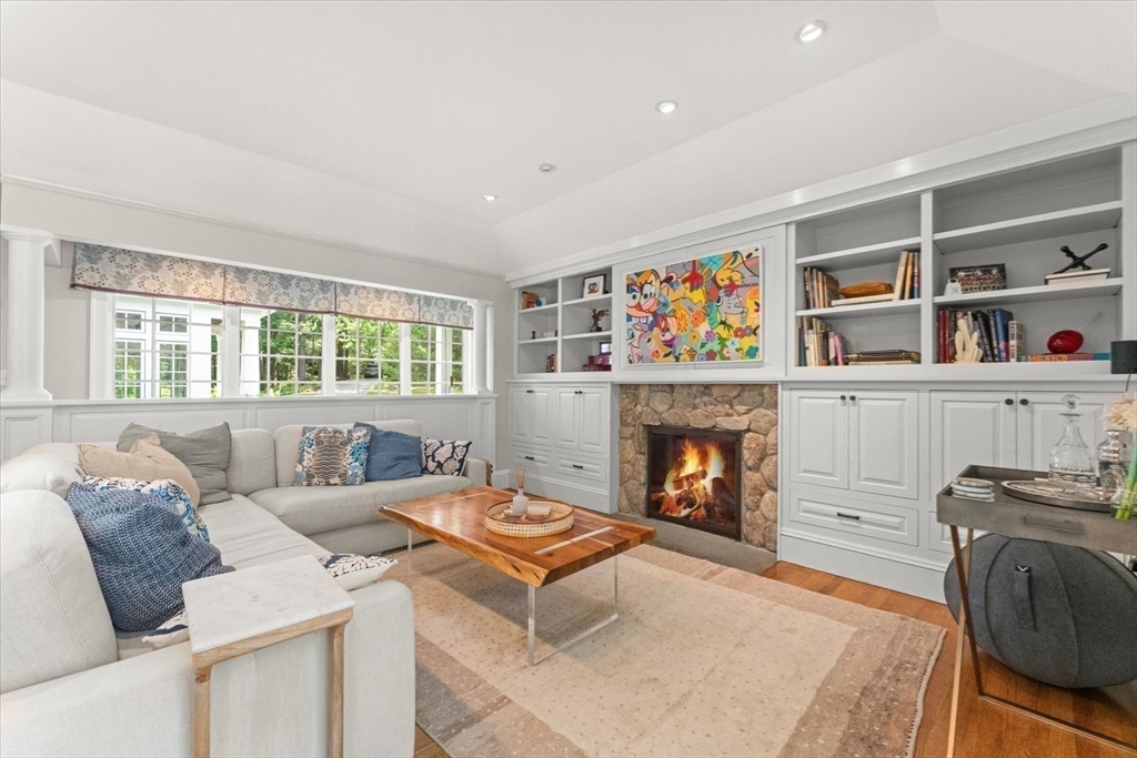 1 Colburn Road Manchester, MA 01944 - Photo 5 of 42 Gallery Image 5