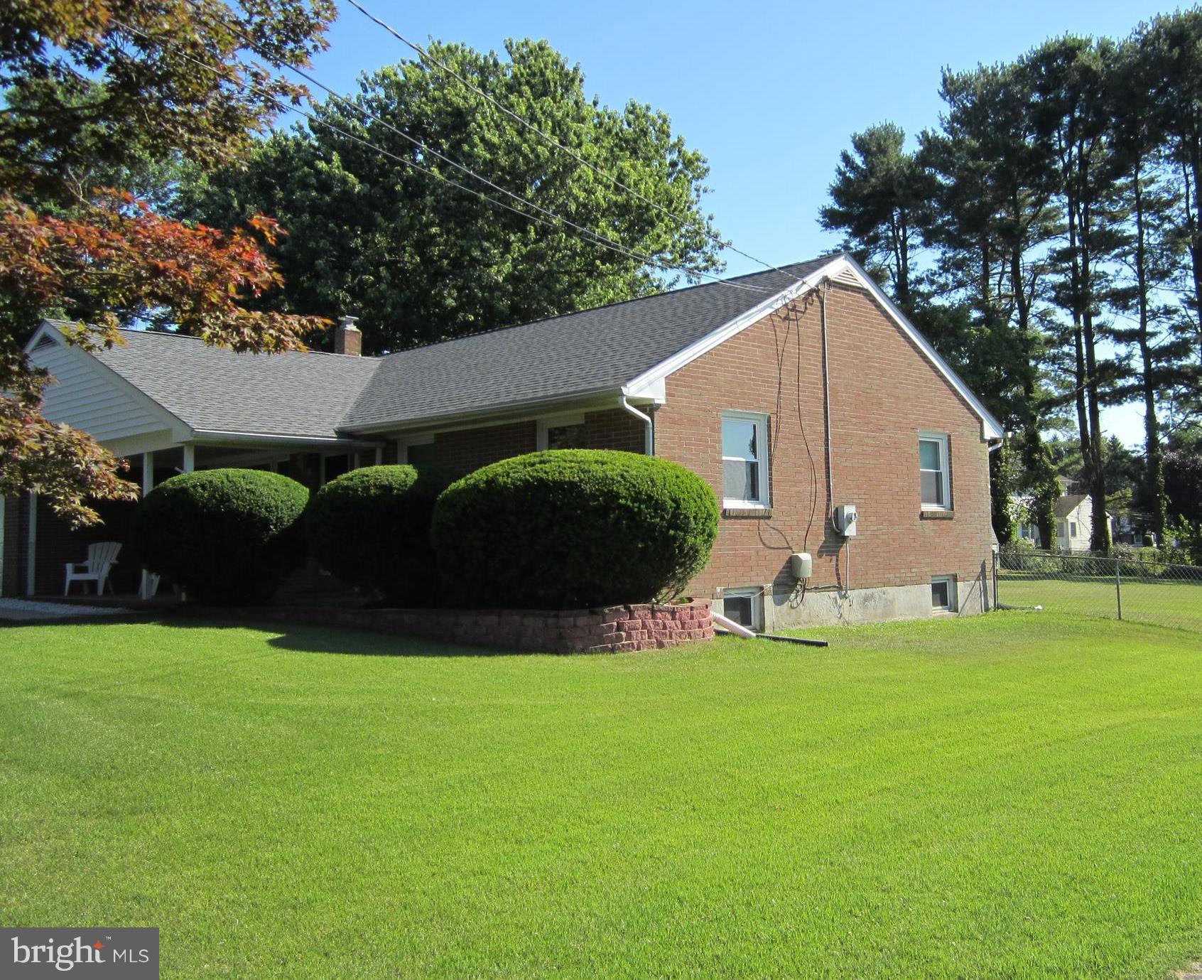 804 Maxa Road Aberdeen, MD 21001 - Photo 2 of 34 Side view of home