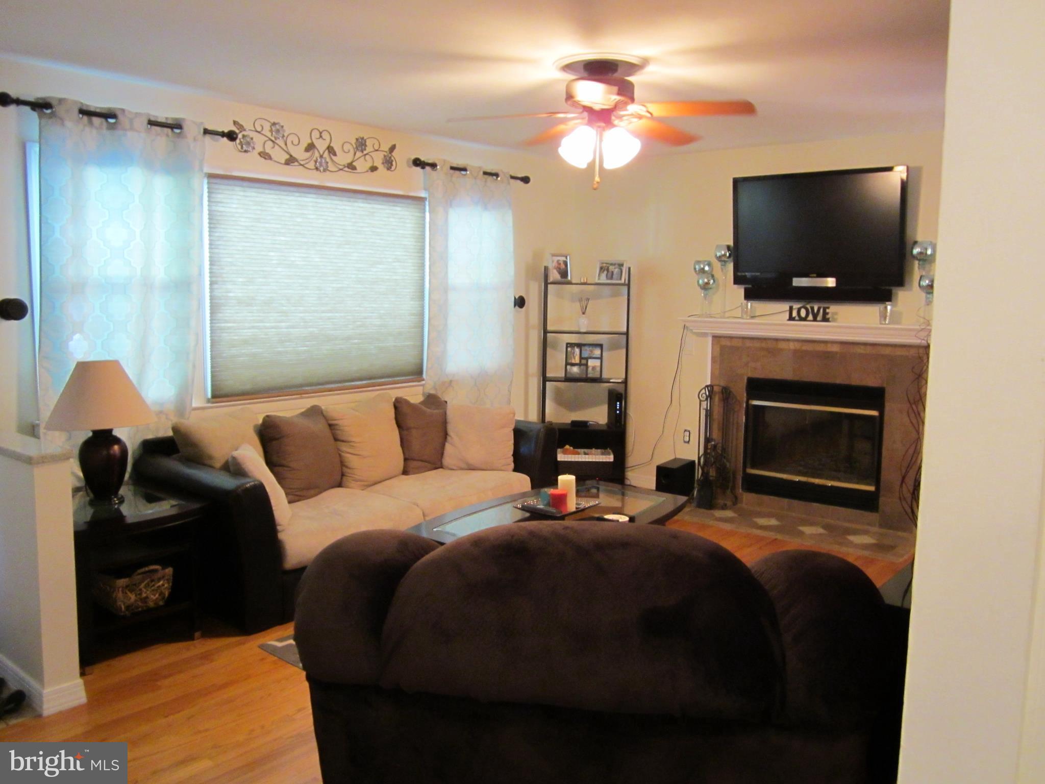 804 Maxa Road Aberdeen, MD 21001 - Photo 7 of 34 Living Room with wood burning fire place