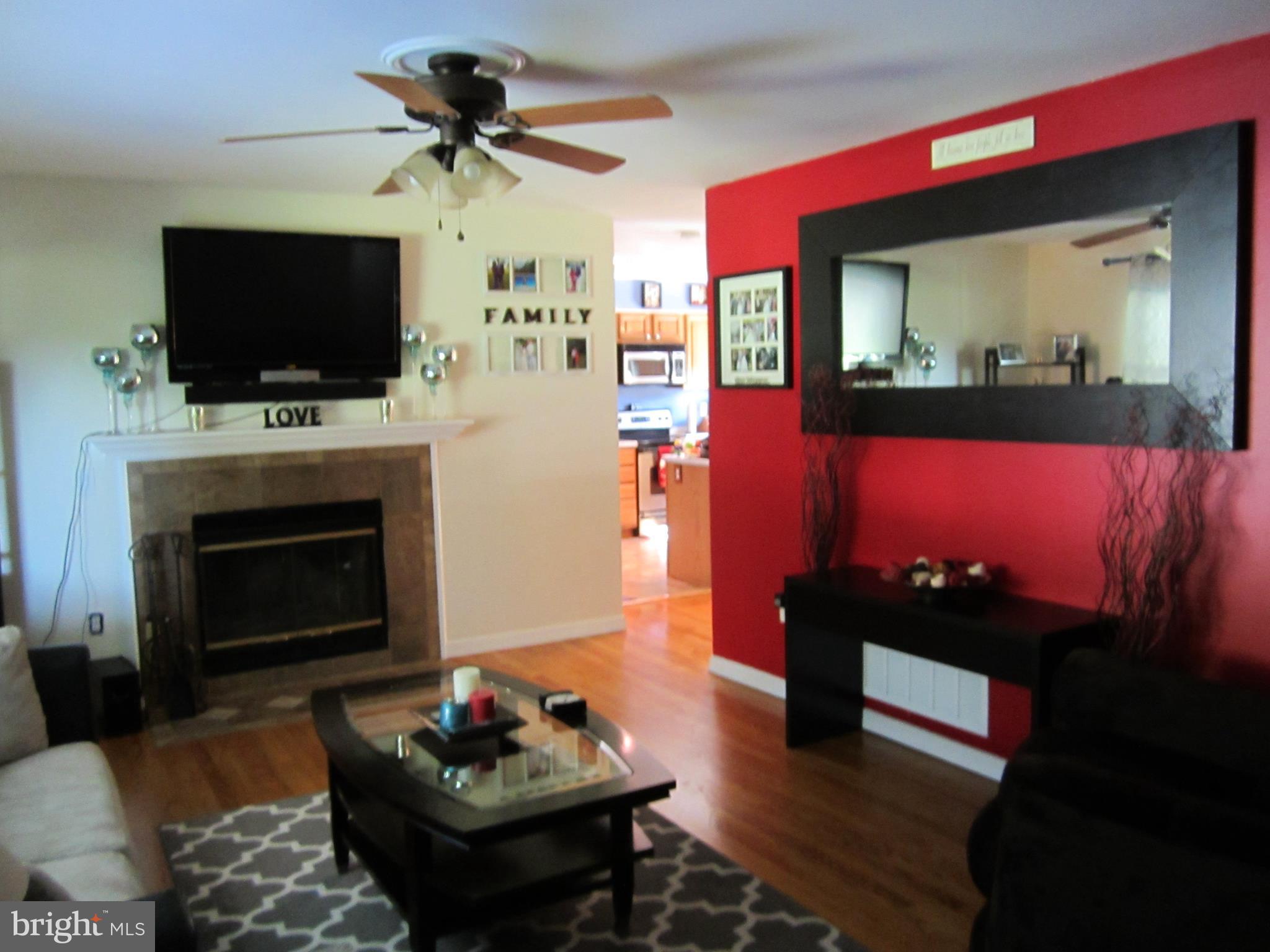 804 Maxa Road Aberdeen, MD 21001 - Photo 8 of 34 Living Room off of Kitchen