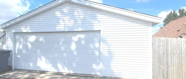 $289,900 | 9236 Stanford Drive, Bridgeview, IL 60455