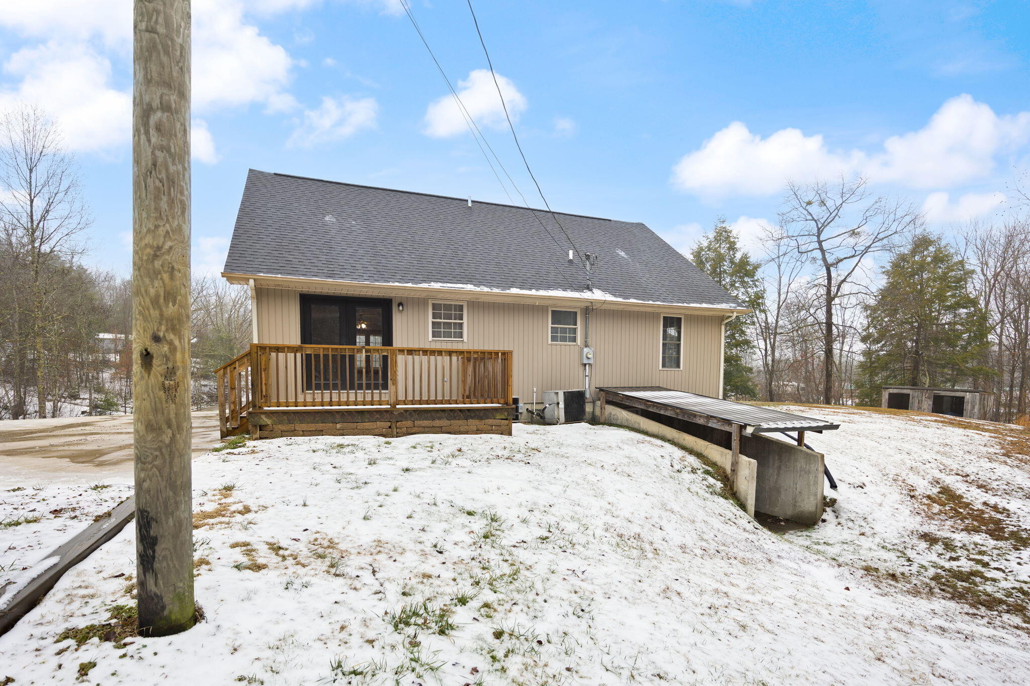 118 Gene Jones Road Stearns, KY 42647 - Photo 35 of 56 41-web-or-mls-413A1794
