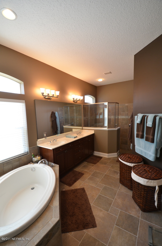 549 Sebastian Square St. Augustine, FL 32095 - Photo 11 of 20 Master Bathroom