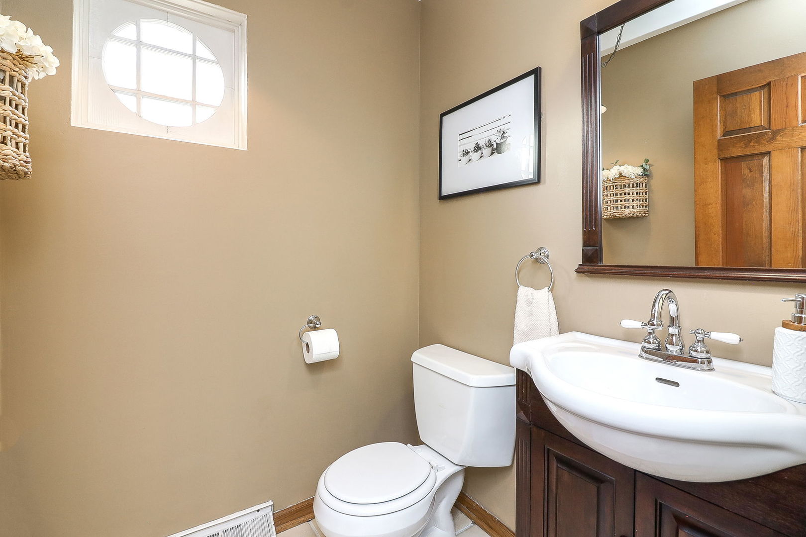 119 North Main Street Glen Ellyn, IL 60137 - Photo 11 of 27