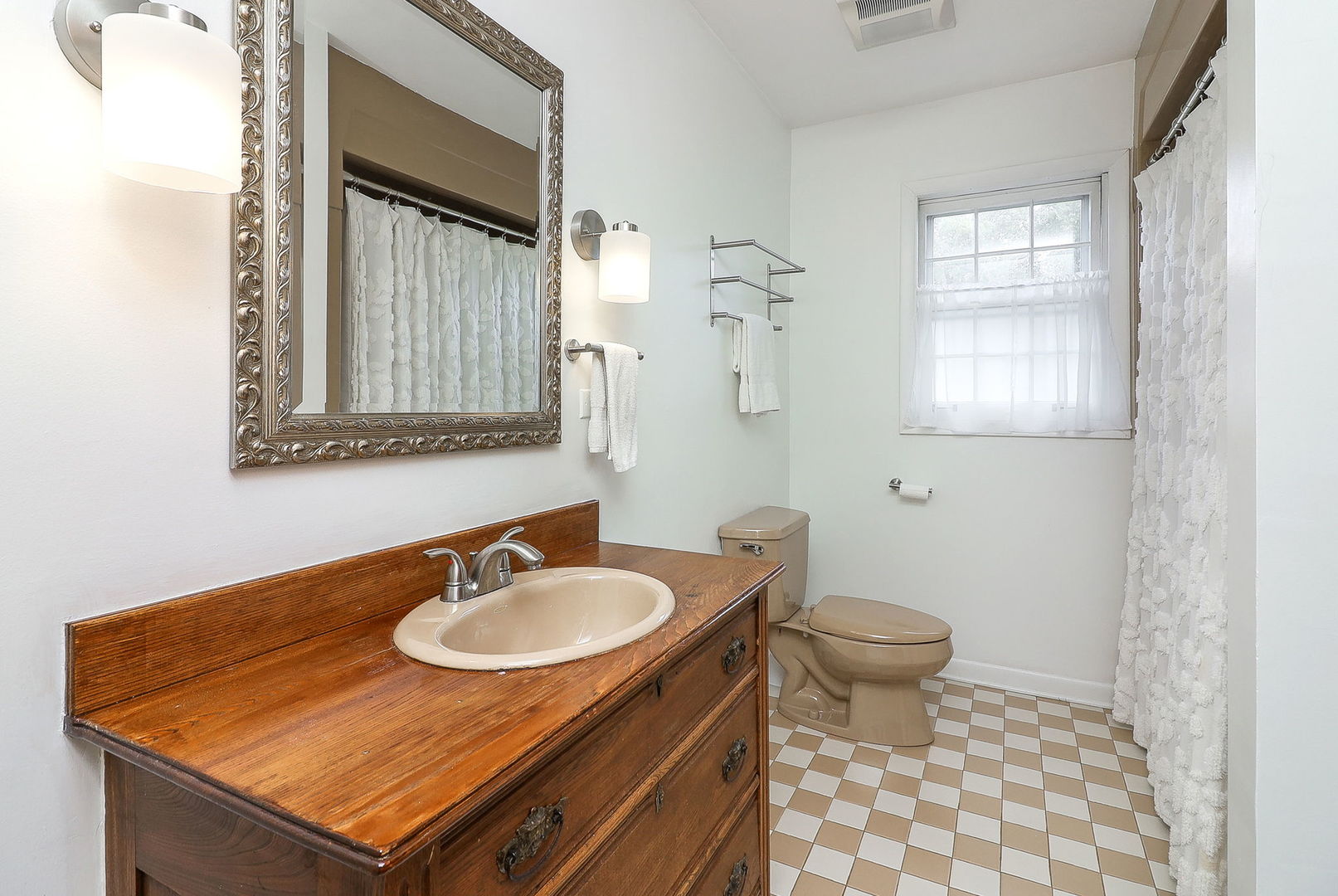 119 North Main Street Glen Ellyn, IL 60137 - Photo 19 of 27